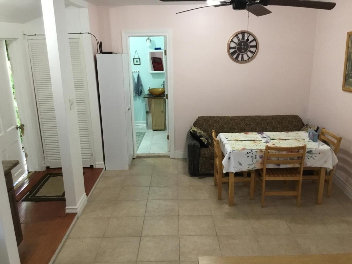 Studio Apartment At Historical House Галвестон Екстер'єр фото
